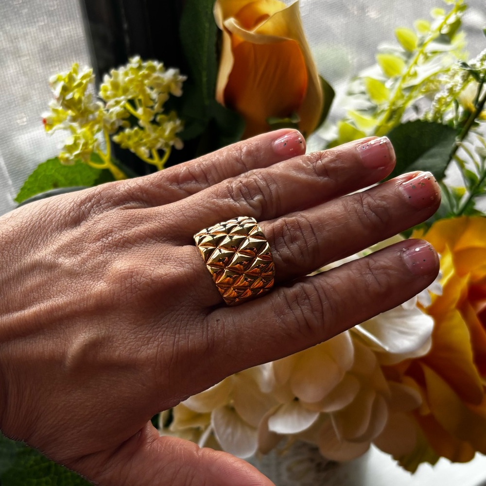 Amore Quilted Chevron Tapered Statement Ring Brass 14K Yellow Goldplated Sz 7.5
